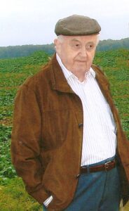 Zdeněk Fabián na rodném gruntu v Lejšovce
