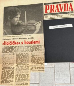 památný článek v deníku Pravda o vítězce hudební soutěže